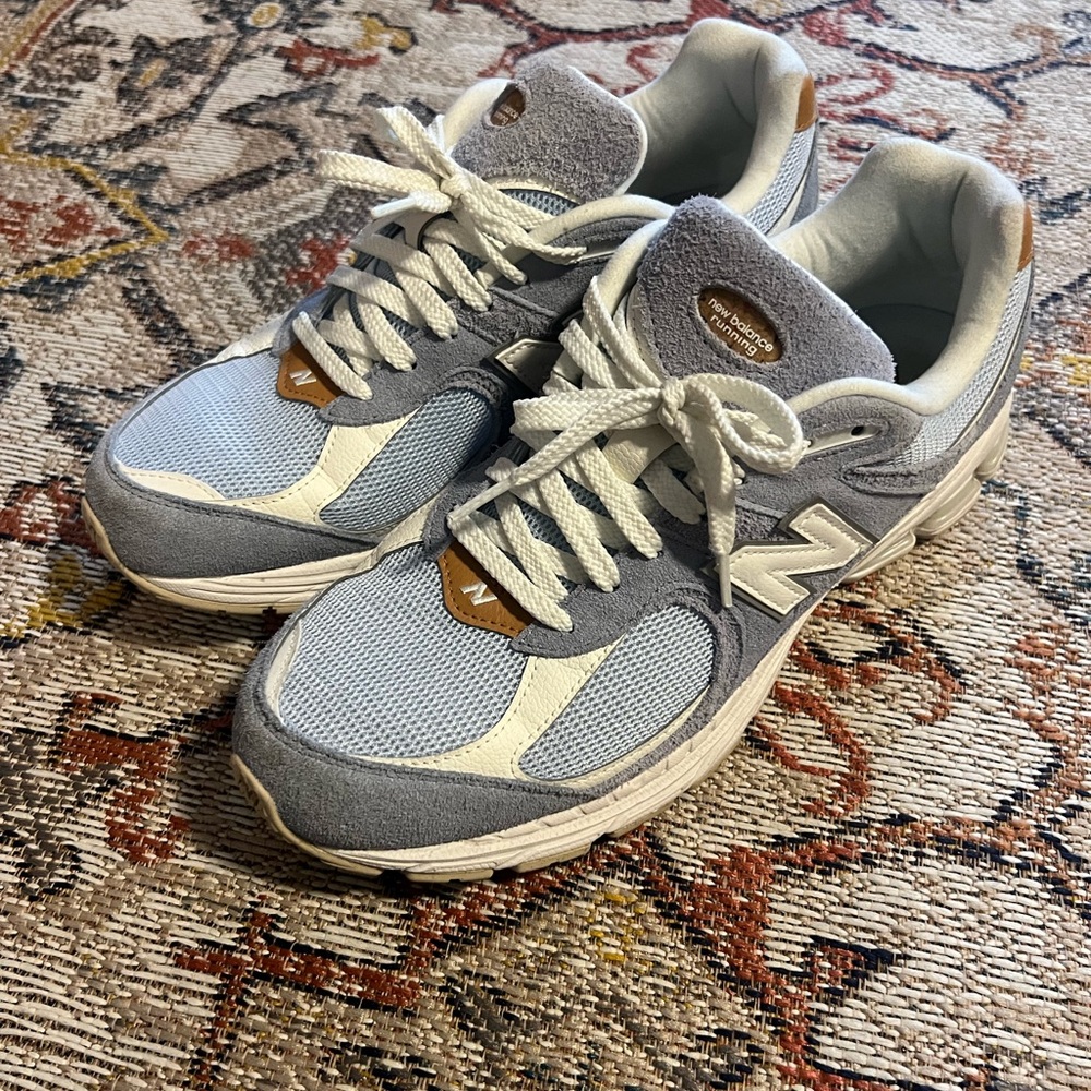 New Balance Men's Light Blue and Cream Sneakers 2002R